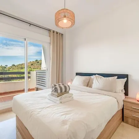 Apartment Alongside Golf Course - Tcm